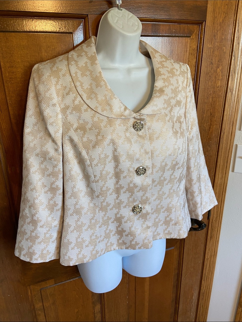 Albert Nipon cropped shimmering rhinestone buttons special occasions Size 12